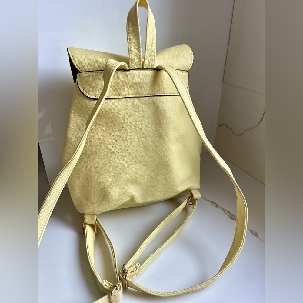 Ardene backpack - Picture 2 of 3